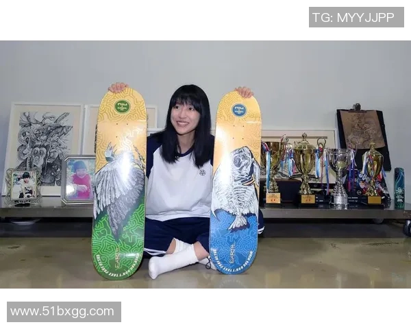 李丽的滑板人生：从初学者到职业选手的成长之路